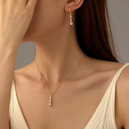Luxe Teardrop Set – Zirconia Necklace & Earrings in Gift Box